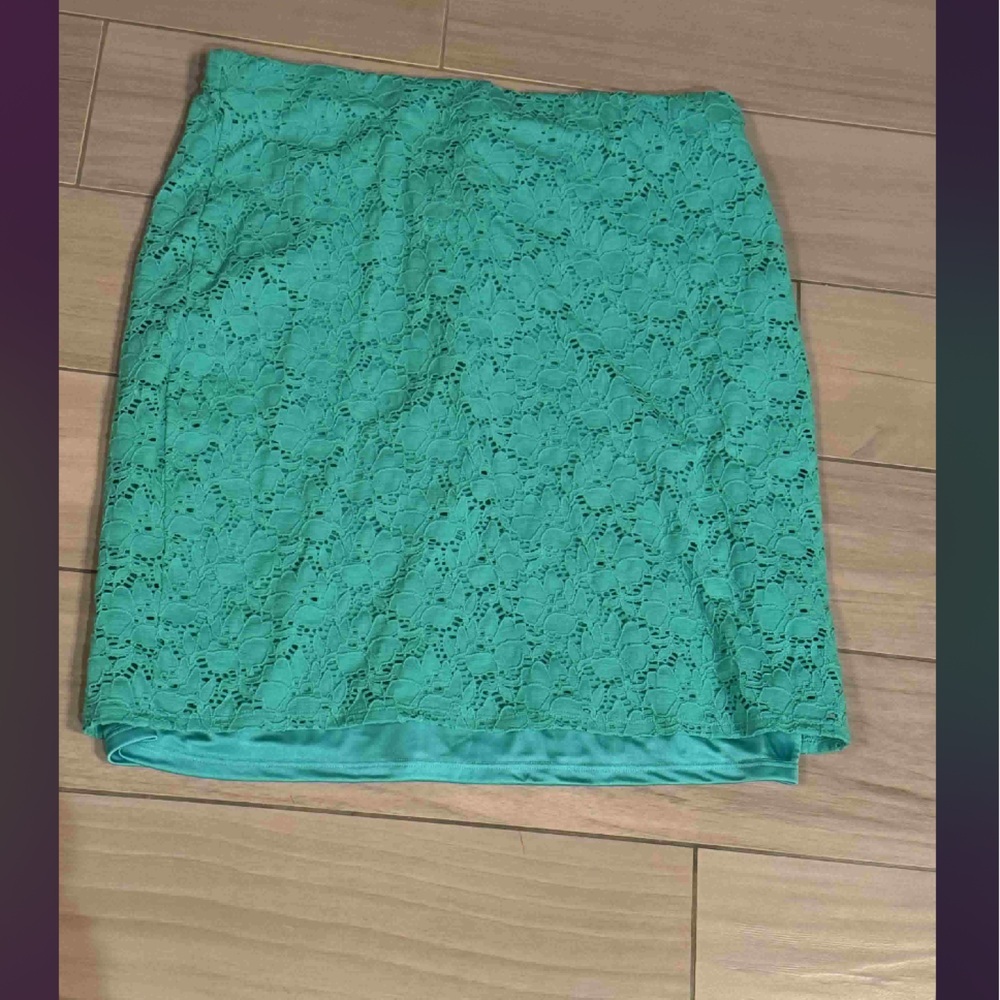 Alfani Teal Lace Pencil Skirt size 16 waist 34in length 22in